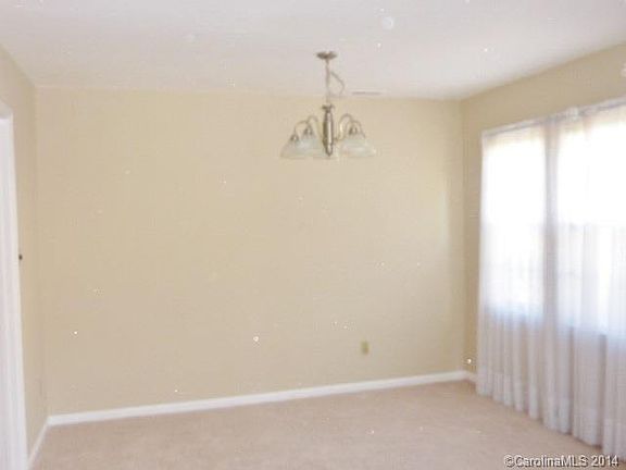 5th image of 11823 Mirror Lake Dr