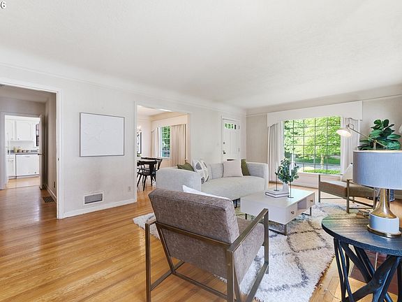 5th image of 7256 N Chautauqua Blvd