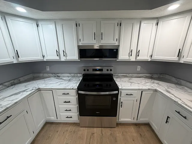3 bed, 1378 sqft, $2,000 — Photo 3