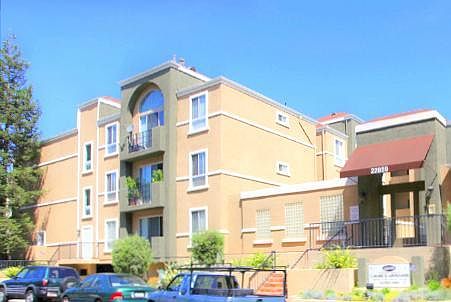 4th image of 22859 Del Valle St APT 207