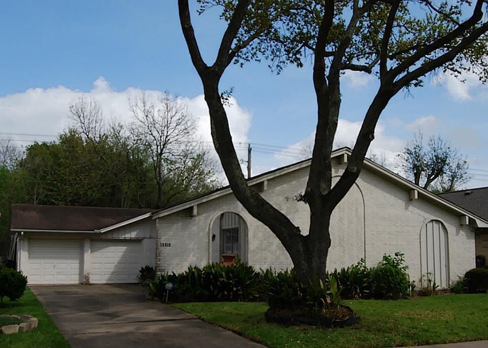 1st image of 10919 Silkwood Dr