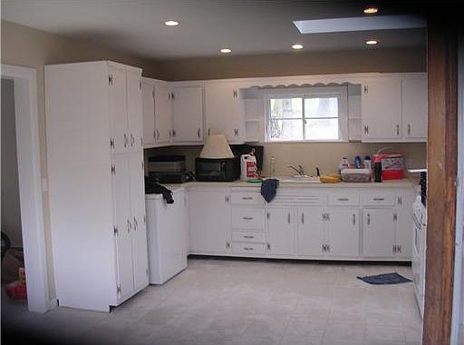 2nd image of 36 Thiells Mount Ivy Rd