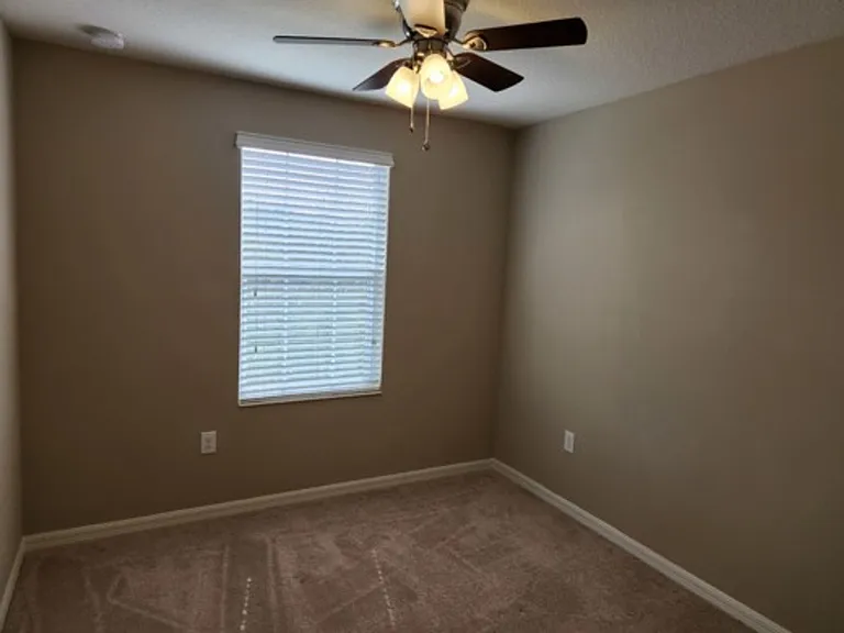 7031 Woodchase Glen Dr — Photo 17