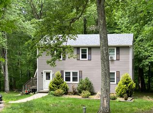 710 Old Colchester Rd, Salem, CT 06420