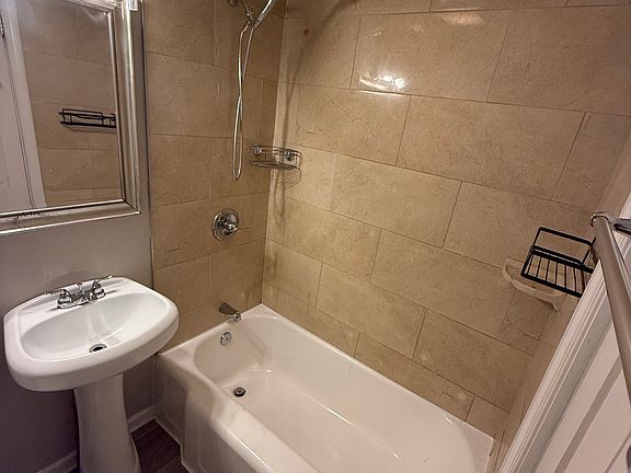 5th image of 109 Washington St Floor 2