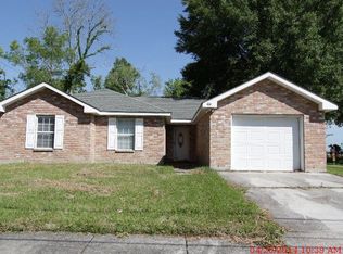 400 Trailsway Dr, Hahnville, LA 70057