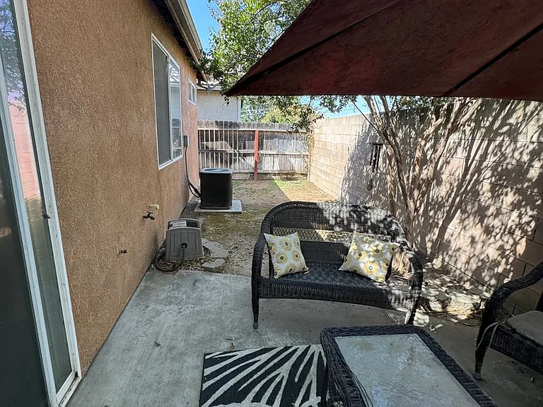 3300 N Tilden St — Photo 28