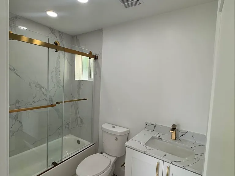 10449 Memory Park Ave — Photo 6