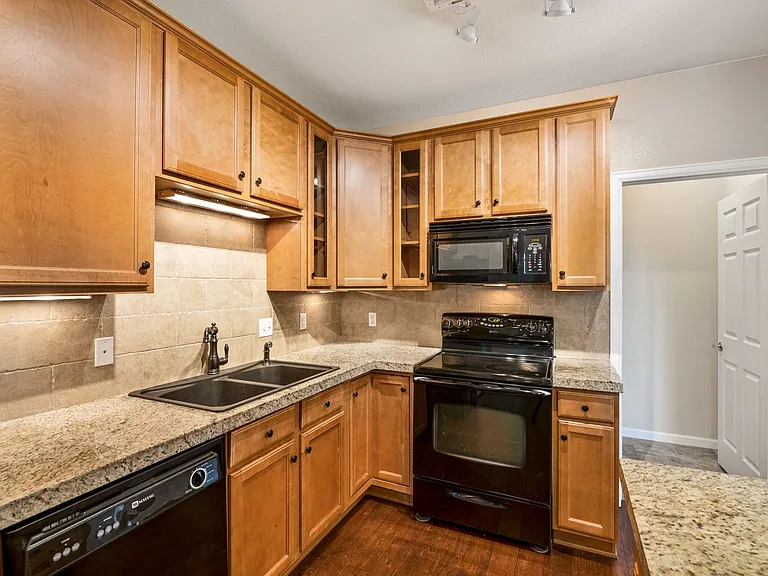 9359 Las Ramblas Ct #K — Photo 12