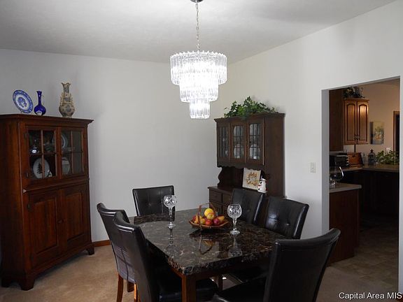3rd image of 16351 S Meadow Ln