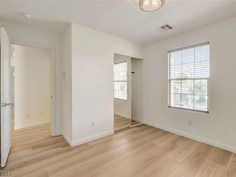 10808 Wallflower Ave — Photo 40