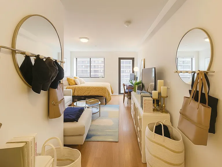 322 E 39th St #9B — Photo 3