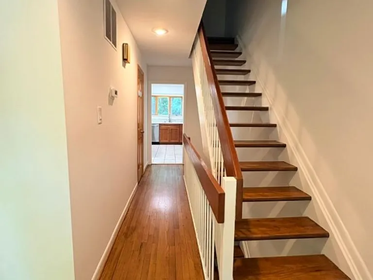 2071 Golf Course Dr — Photo 8