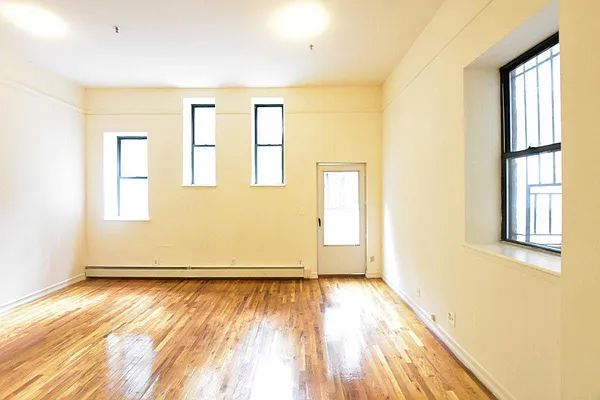 Rented by Bold New York | media 9