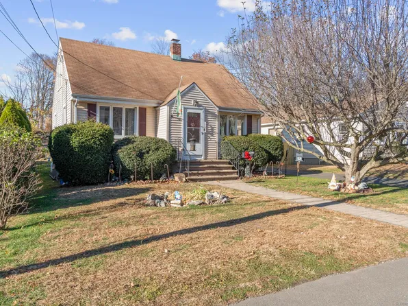 45 Cottage Place, Stratford, CT 06614