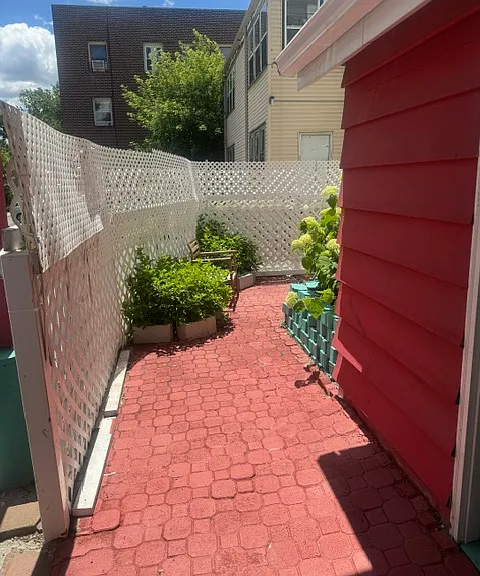 2717 Girard Ave S #101 — Photo 49