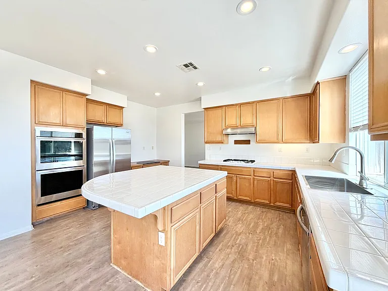 31409 Orchard Ln — Photo 17