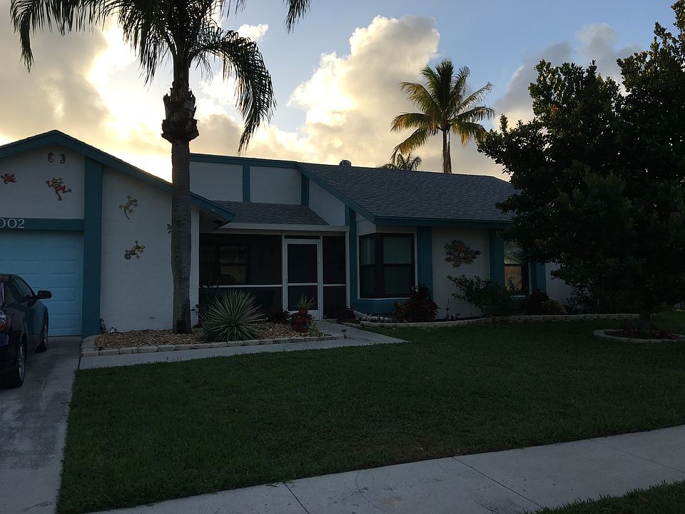 1st image of 1002 NW 10th Ct