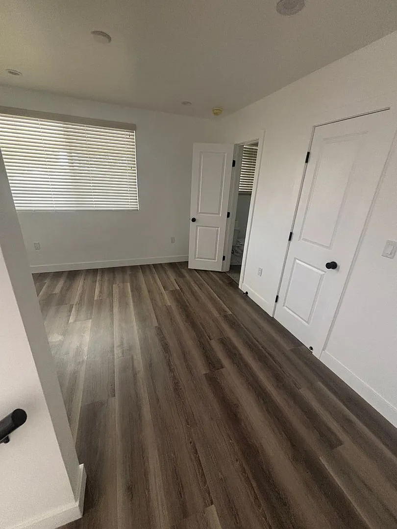 6909 Otis Ave. — Photo 2