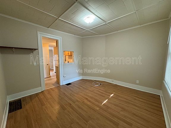 3rd image of 279 S Goodman St
