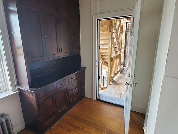 2nd image of 2408 N Lawndale Ave #2W