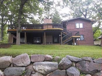 LAKE FRONT LIVING