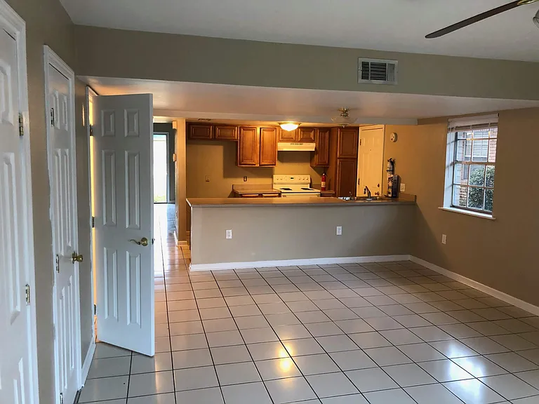 4624 Fairfield St #4624 — Photo 10
