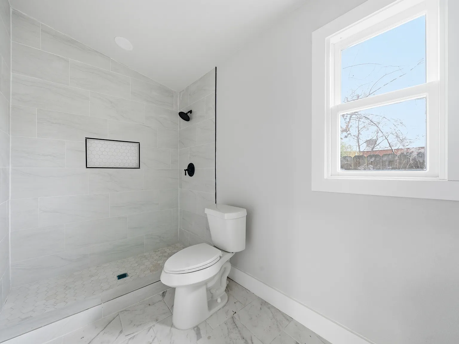 2 bed, 950 sqft, $1,495 — Photo 4