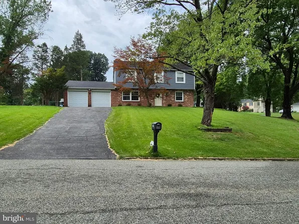 1446 Riverwood Ln, Phoenixville, PA 19460