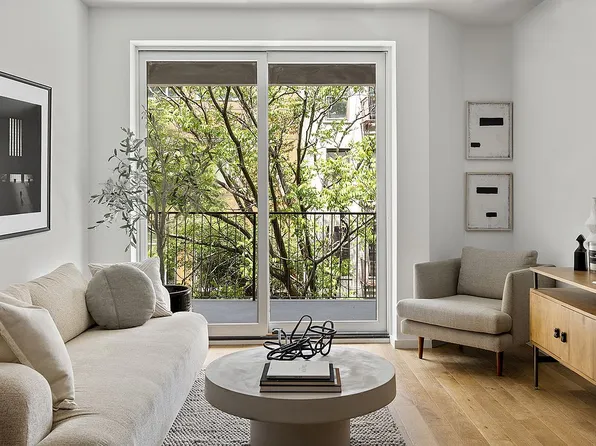 159 E 118th St #3B, New York, NY 10035