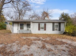 8806 E 55th St, Raytown, MO 64133