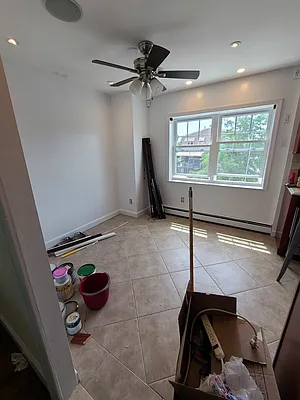 Rented by Bouklis Group | media 8