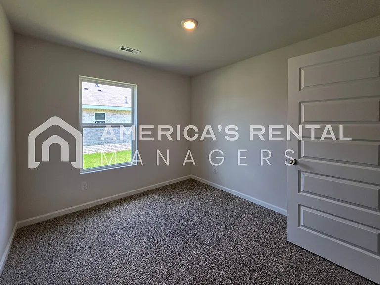 119 Jonboy Ave — Photo 22