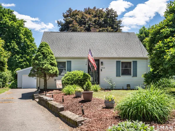 1924 Main Street, East Hartford, CT 06108
