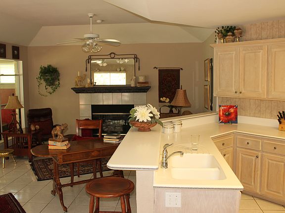 5th image of 8502 Fairway Trace Dr