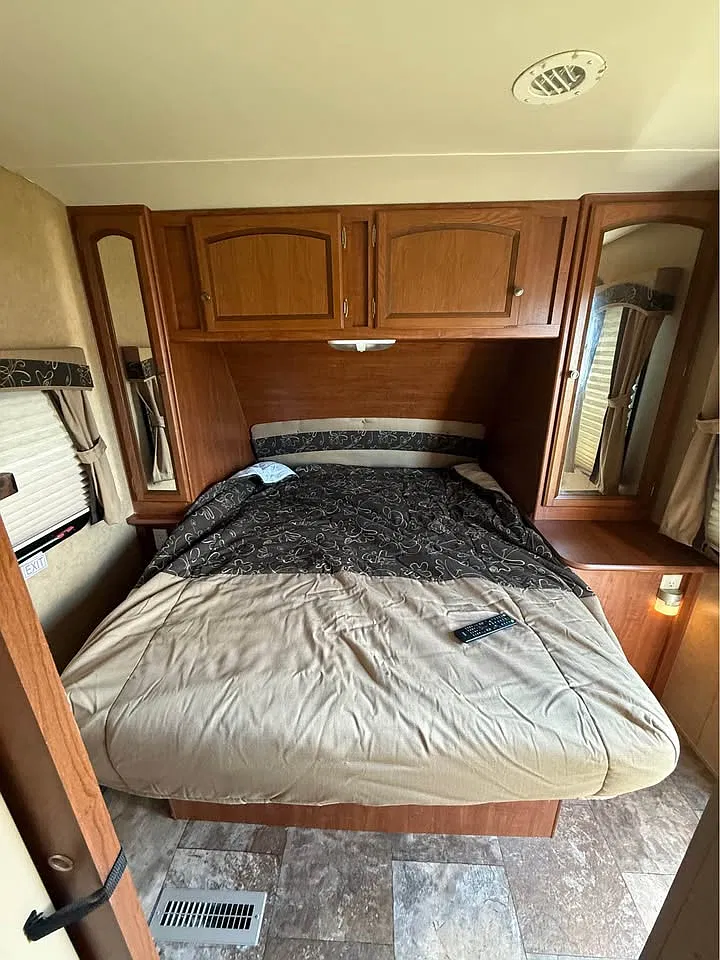 1 bed, $750 — Photo 1