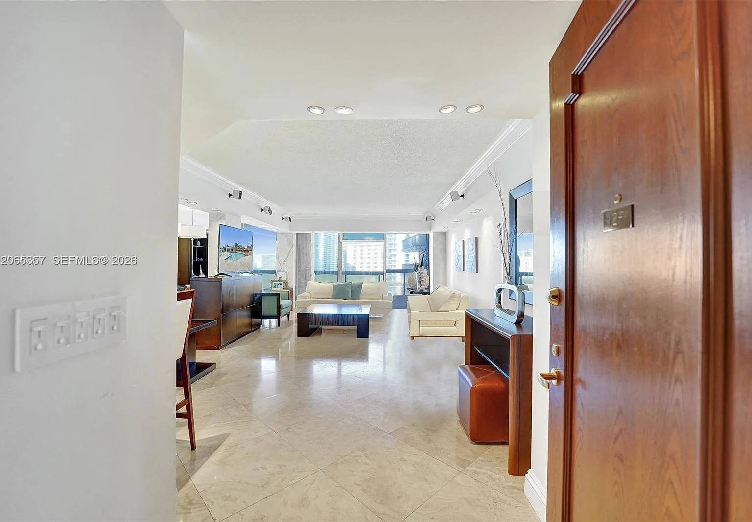 Turnberry Isle South Cond — Photo 4