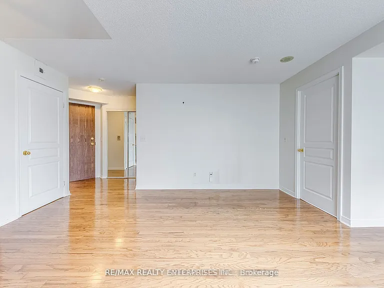 2545 Erin Centre Blvd N #1409 — Photo 4