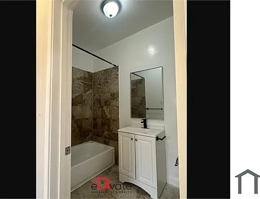 1607 W 49th St #1607 — Photo 7