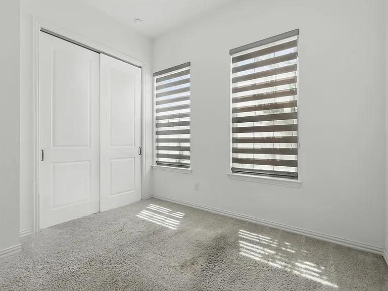 211 Harper St — Photo 10