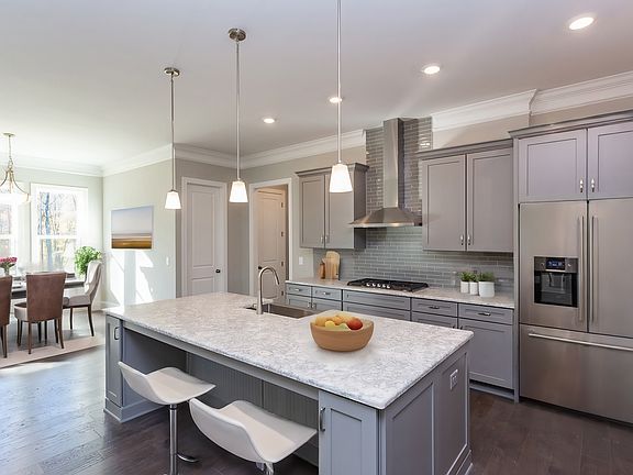 Pinehurst II Kitchen - Virtually Staged