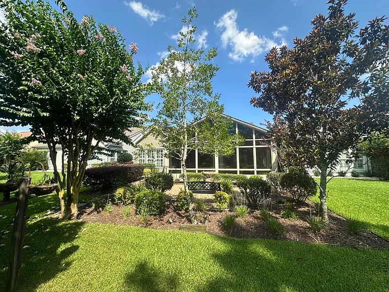 120 Spring Beauty Dr — Photo 32