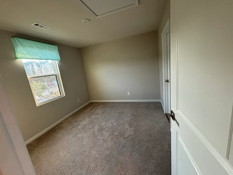 1703 Quail Run Way — Photo 13