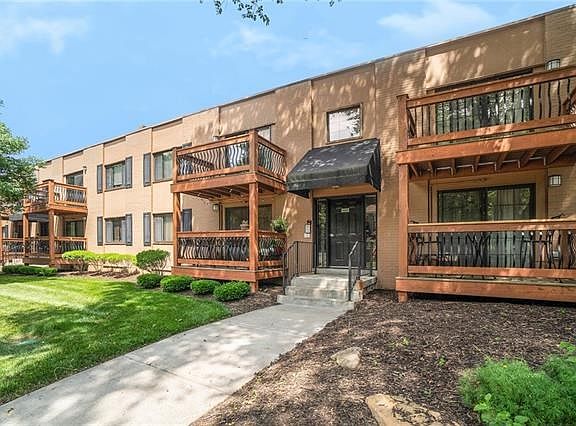 2nd image of 4537 Holly St #205