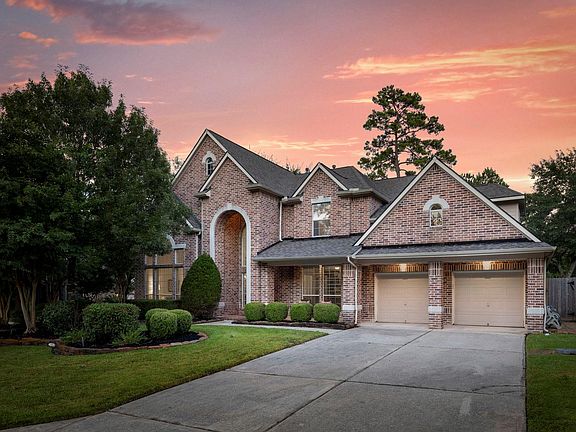 2nd image of 14 Mammoth Springs Ct