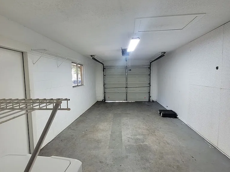 937 Aragon Ave — Photo 21