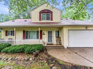 6834 Glendale Rd, North Ridgeville, OH 44039