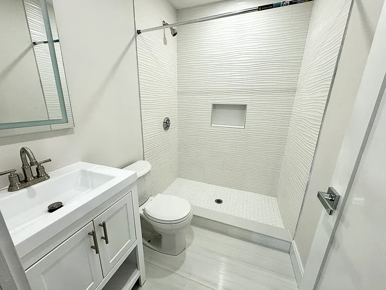 72 Belden St #2L — Photo 7