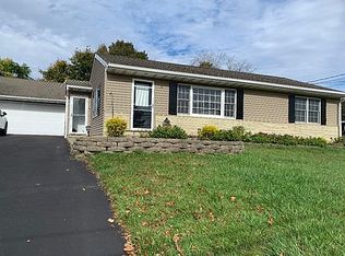 3 Roy St, Dover, NJ 07801