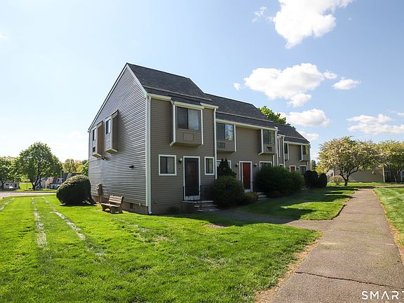 2nd image of 6 Sterling Village #6